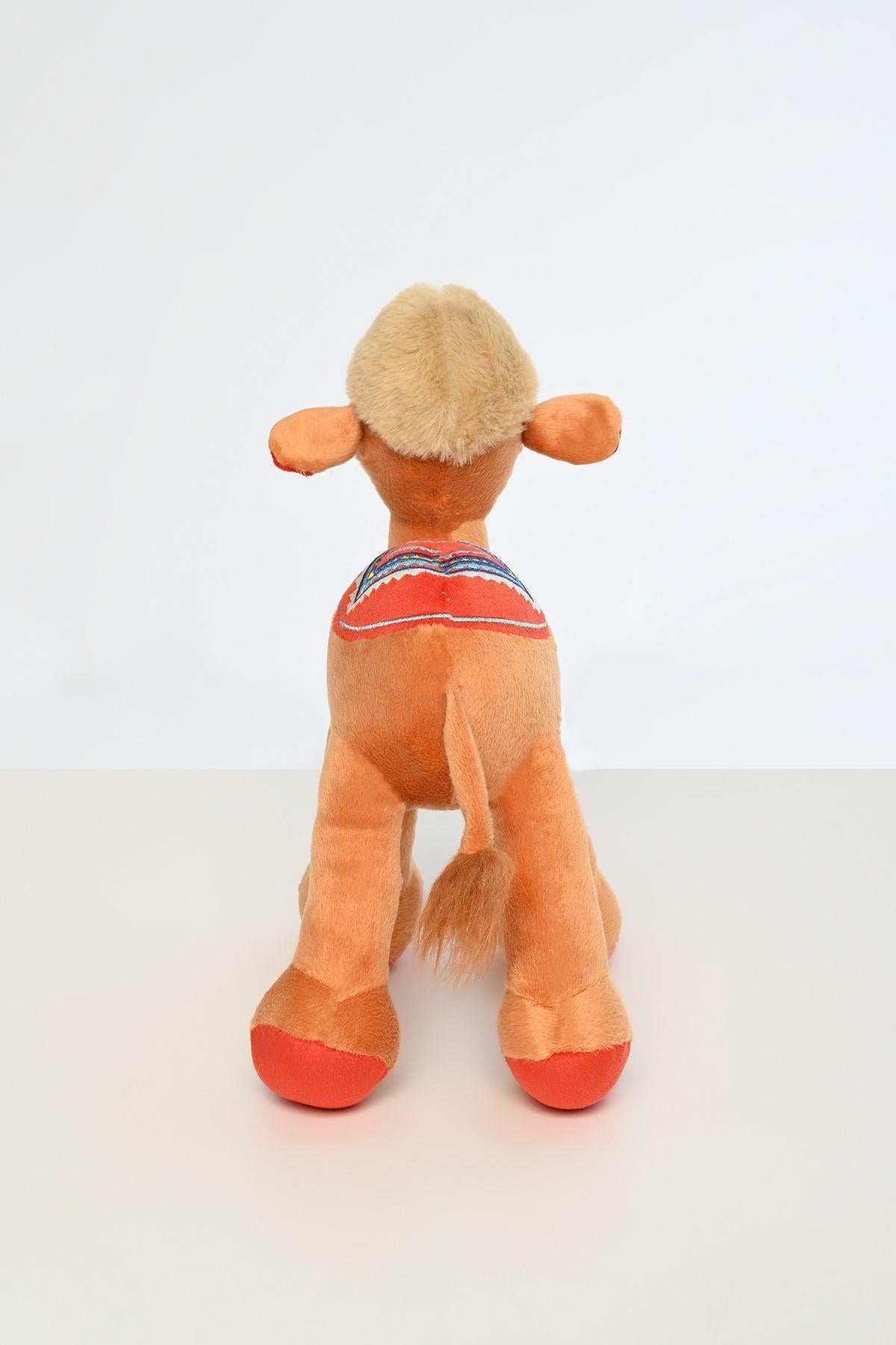 30 CM PELUŞ DEVE SERİSİ